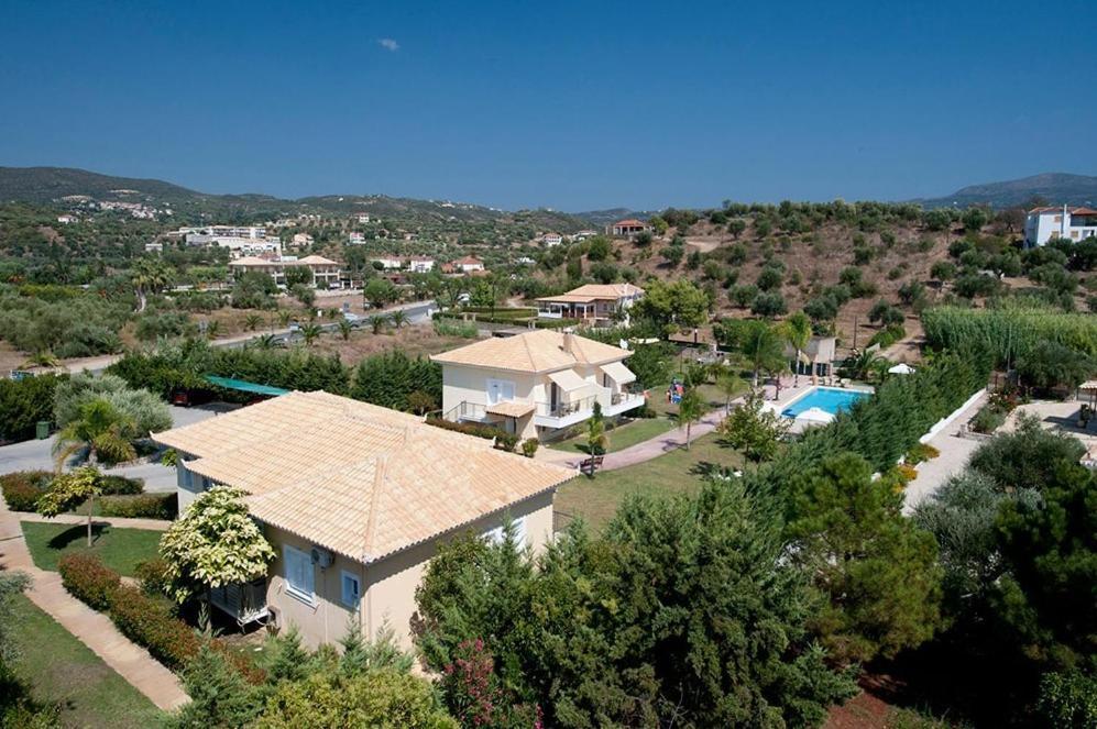Dion Zois Apartment Finikounta Exterior photo